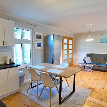 Sunhouse 300 M Beach, 50 M Monte Cassino Sopot