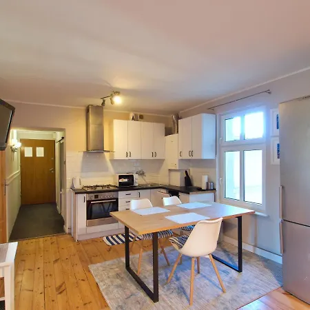 Sunhouse 300 M Beach, 50 M Monte Cassino * Sopot