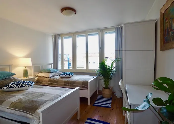 Sunhouse 300 M Beach, 50 M Monte Cassino *