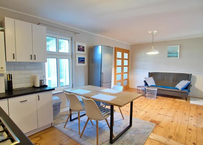 Sunhouse 300 M Beach, 50 M Monte Cassino Sopoty